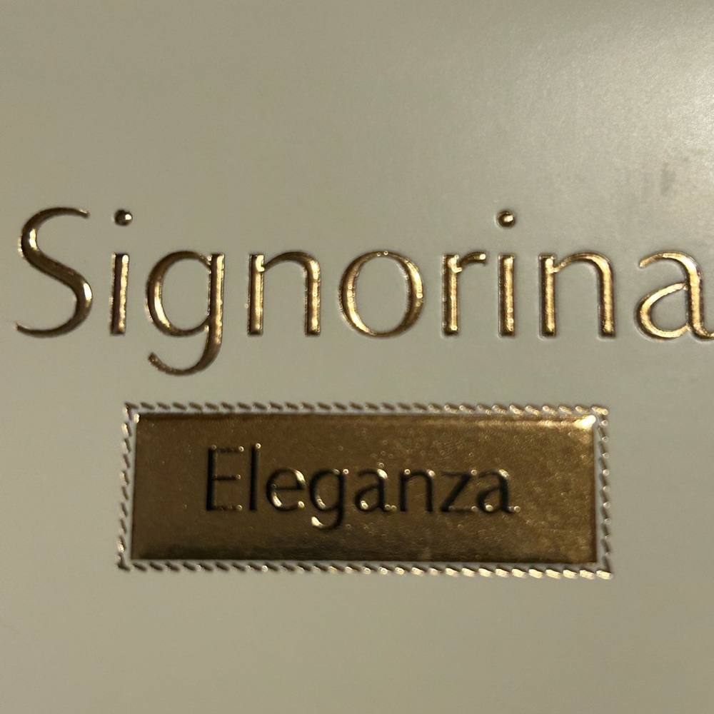 Signorina Eleganza Salvatore Ferragamo 100ml/3.4 fl oz w box excellent - Picture 12 of 12